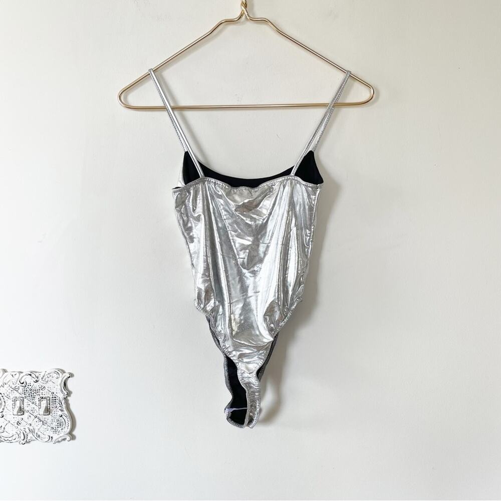 NWT Missguided Peace + Love Silver Metallic Strappy Bodysuit XS - Picture 5 of 7